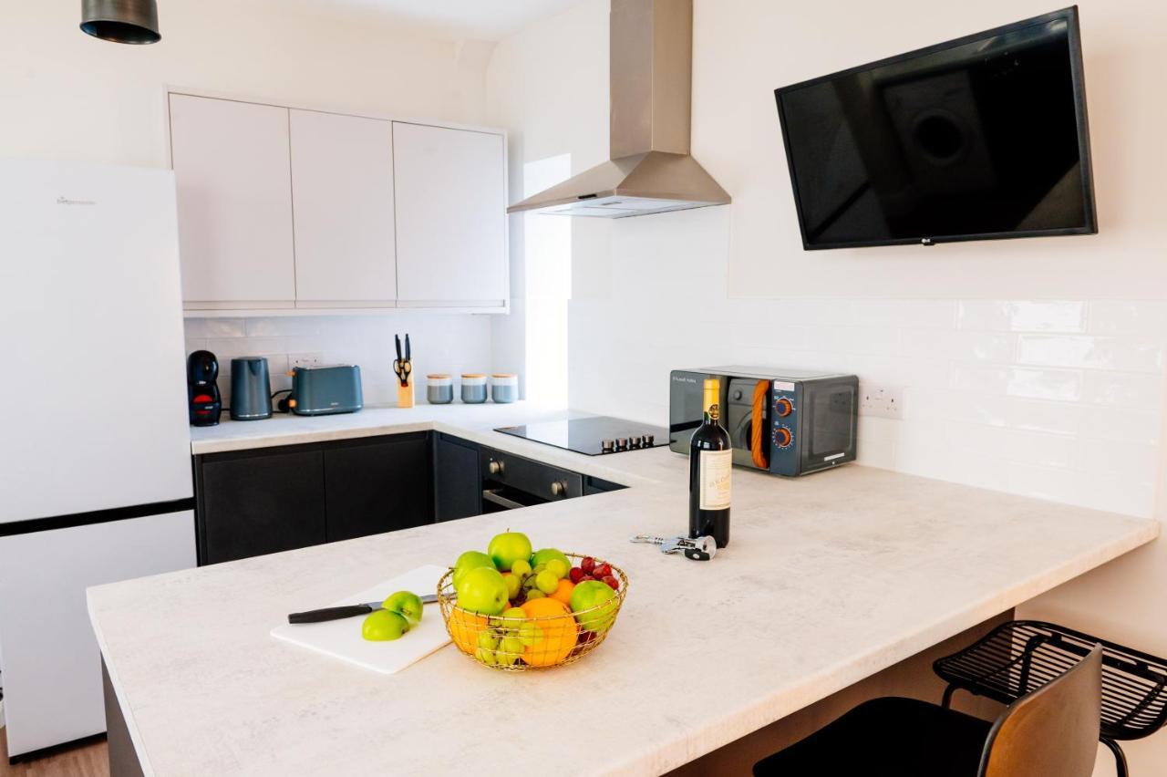 35a Howard Gardens - Centre Cardiff